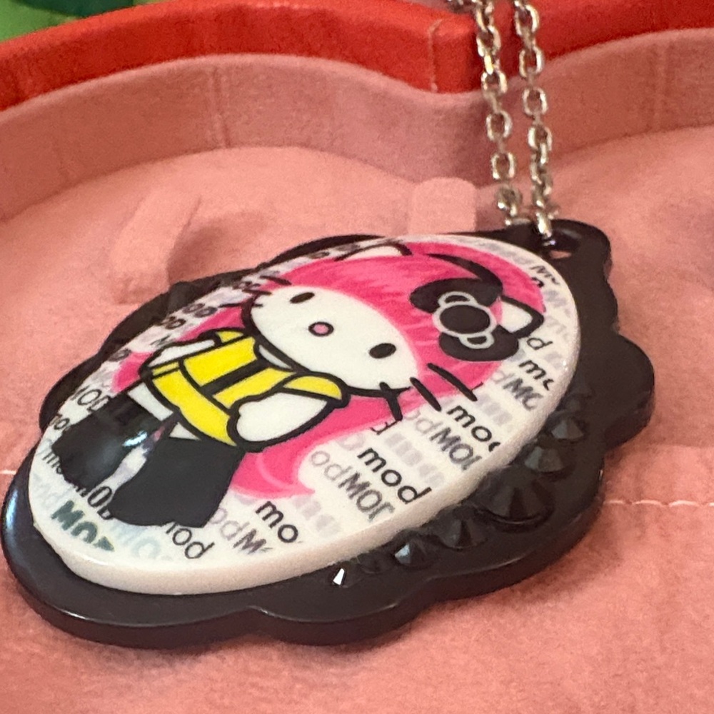 Huge Tarina Tarantino Pink And Yellow Hello Kitty Nec… - Gem